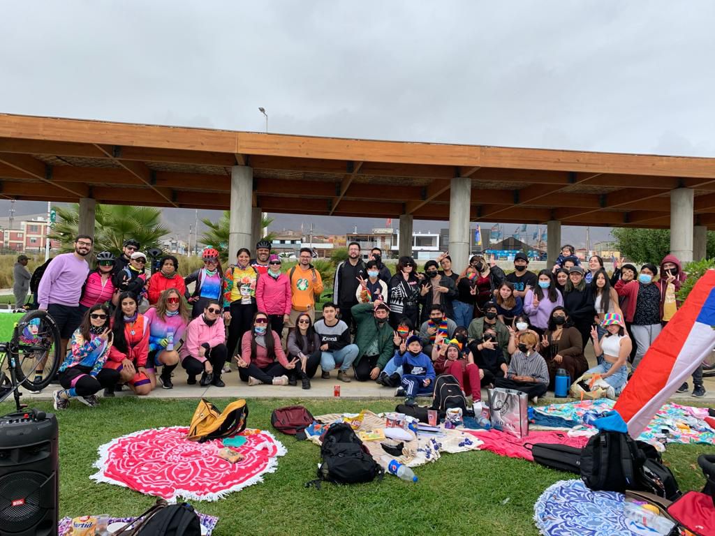 Reunión comunitaria LGBT+